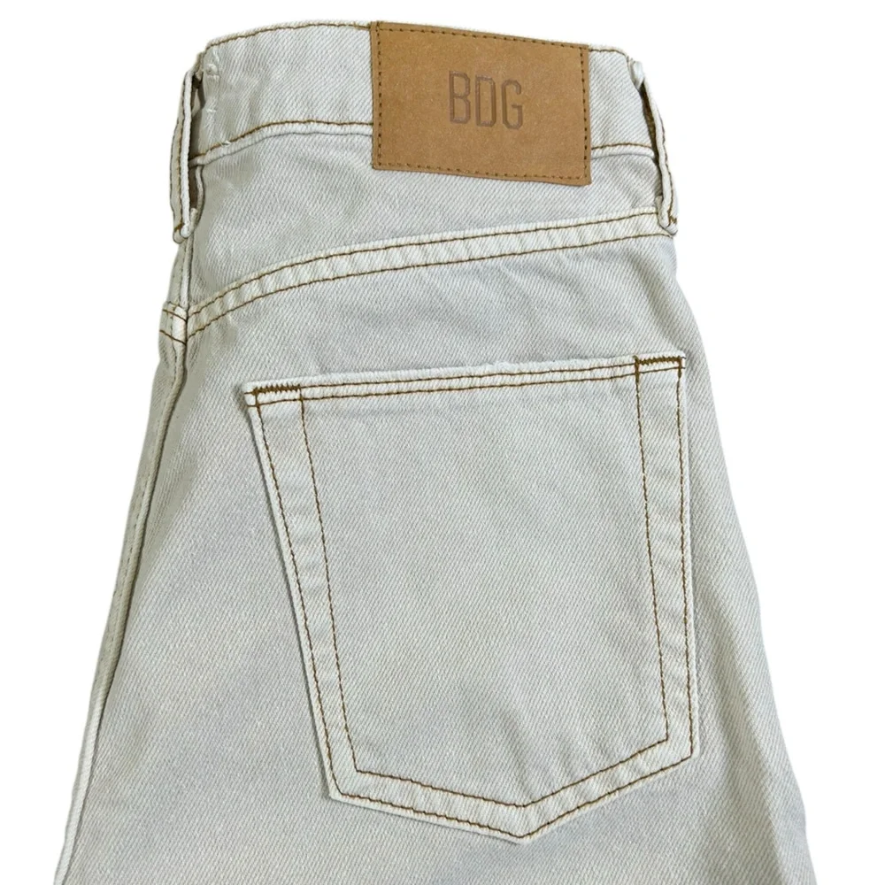 BDG‎ by Urban Outfitters NWT Puddle Jeans Super High Waist Wide Leg Ecru 26x32